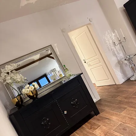 Apartament Royal *